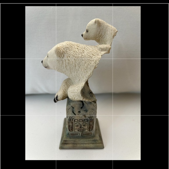 New Snow Cone polar bears sculpture - Picture 4 of 5